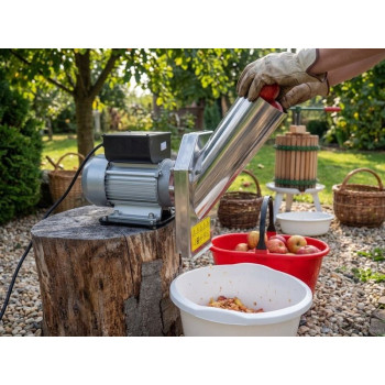 Crusher Strend Pro EFC-2, for fruits, 550 W, 1 lit., 200 kg/h., 43x22x33 cm Crusher Strend Pro EFC-2, for fruits, 550 W, 1 lit., 200 kg/h., 43x22x33 cm