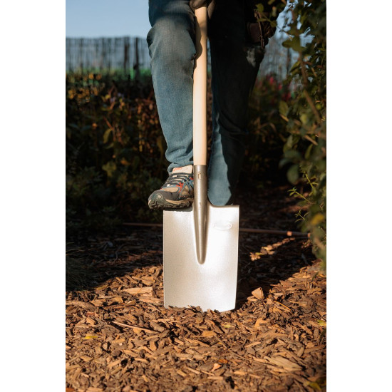 Hardened spade S592.WH flat, KomaXit, with handle PH