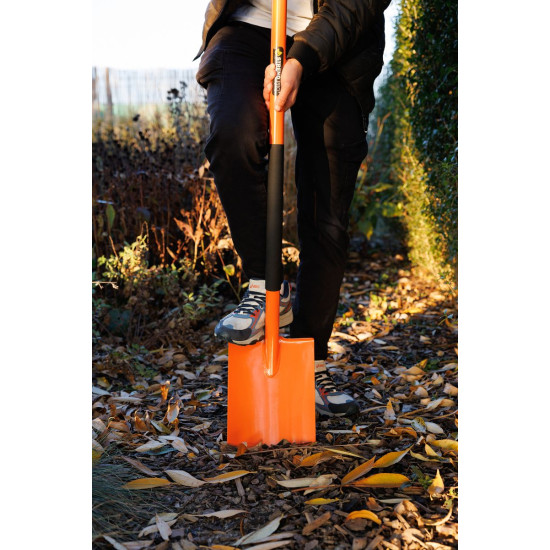 Spade 1200, straight with D handle