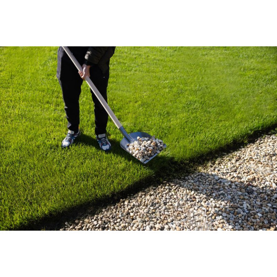 Hardened shovel Universal S504-1, with wooden handle Hardened shovel Universal S504-1, with wooden handle