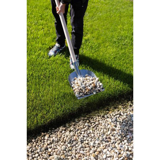 Hardened shovel Universal S504-1, with wooden handle Hardened shovel Universal S504-1, with wooden handle