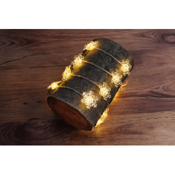 MagicHome Christmas Chain, Flakes, PVC, 15xLED Warm White, 1.4 m + 0.3 m, 2xAA MagicHome Christmas Chain, Flakes, PVC, 15xLED Warm White, 1.4 m + 0.3 m, 2xAA