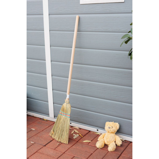 Sorghum broom, medium, kid