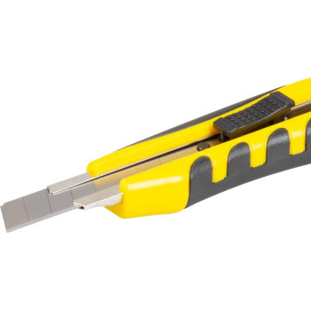 Нож обойный Strend Pro UK888+1A, 18 мм, съёмный, + 10 лезвий Нож обойный Strend Pro UK888+1A, 18 мм, съёмный, + 10 лезвий