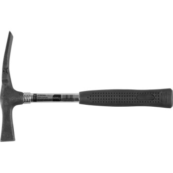 Молоток каменщика 600 г Strend рro, металлическая ручка