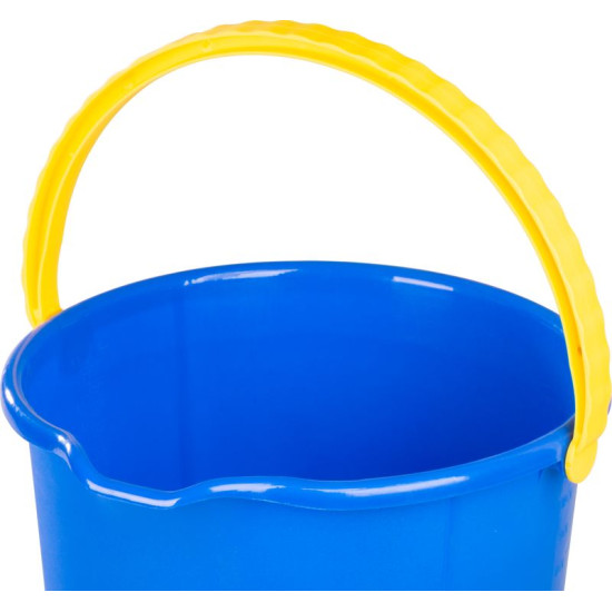 Bucket DEAhome Secchio 10 lit, green, with pouring spout Bucket DEAhome Secchio 10 lit, green, with pouring spout