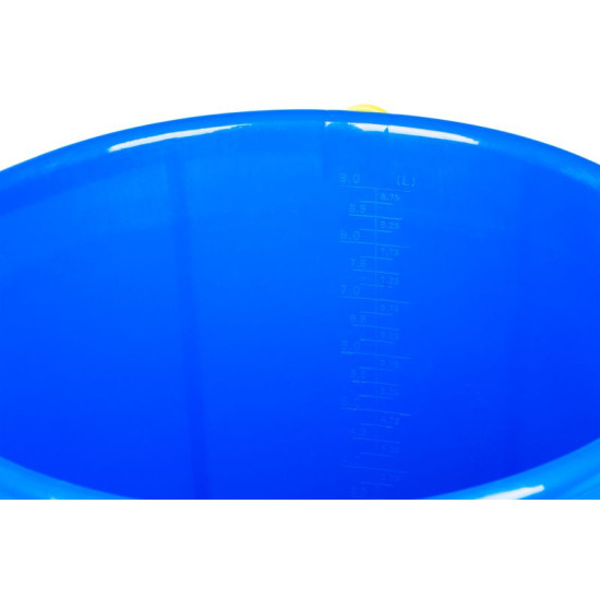 Bucket DEAhome Secchio 10 lit, green, with pouring spout Bucket DEAhome Secchio 10 lit, green, with pouring spout