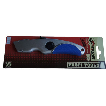 Нож 18мм д/линол. мет. корпус